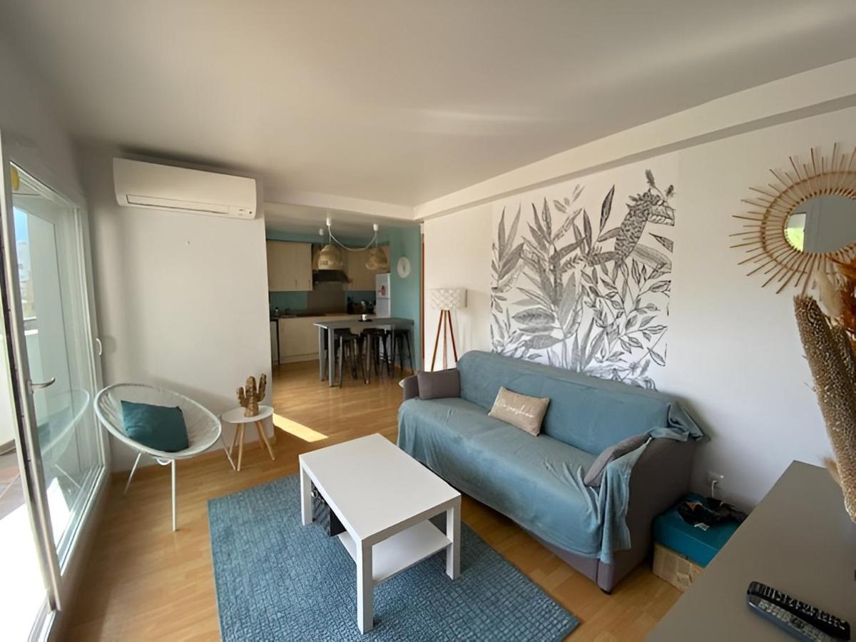 Superbe Appartement Renove, Residence Avec Piscine Roses Exterior photo